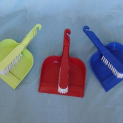 Dust Pan & Brush,72/C M/24